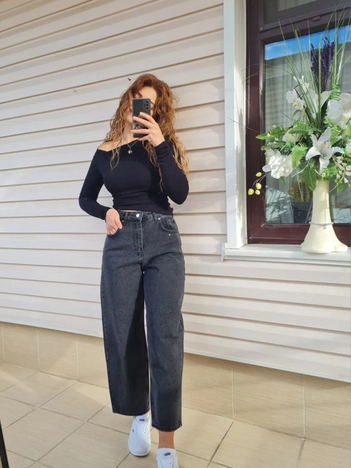 Taş Detaylı Mom Skater Jean