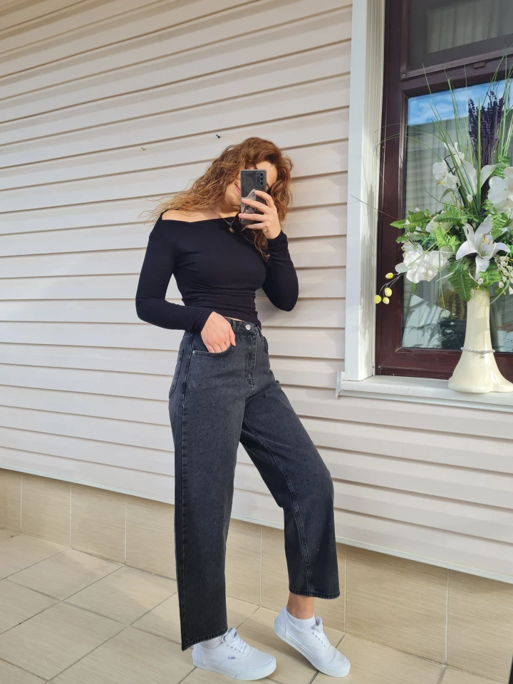 Taş Detaylı Mom Skater Jean