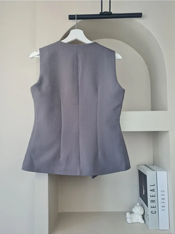 Telablanka Farklı Düğme Kuplu Önü V Kesim Yelek