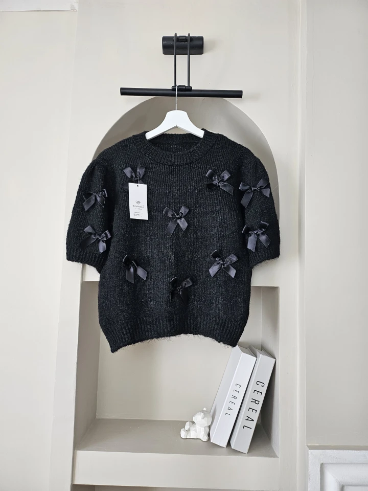 Fiyonk Detaylı Kısa Kol Lacivert Triko