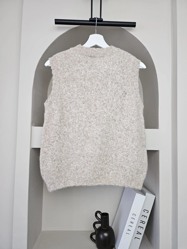 Sedef Düğmeli V Yaka Yumoş Yelek