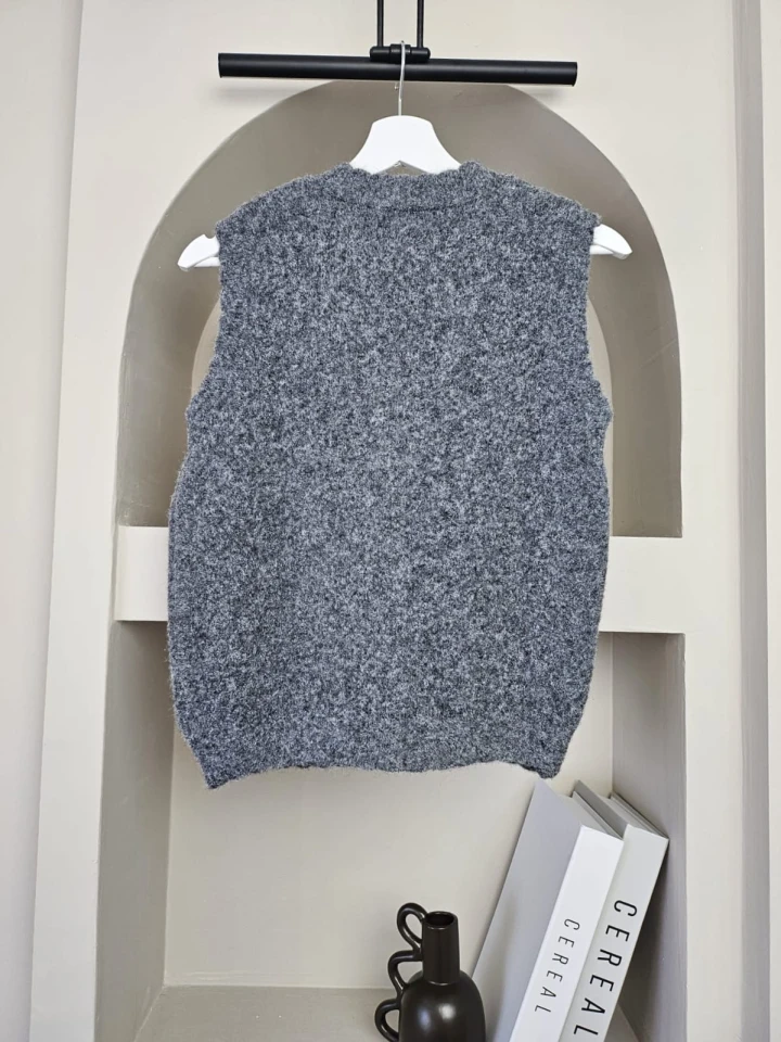 Sedef Düğmeli V Yaka Yumoş Yelek